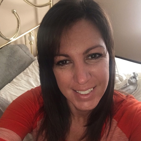 Meet your Posher, Angela - Picture 1 of 1